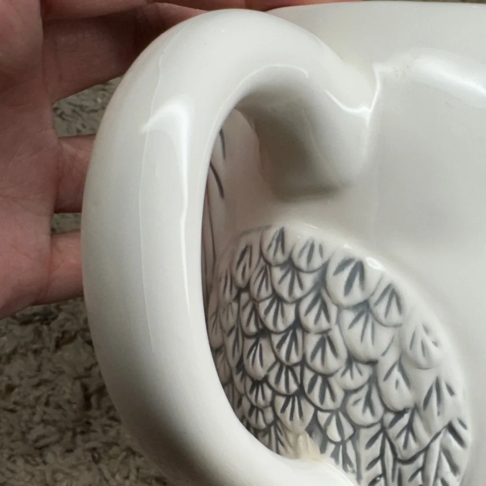 Harry Potter Hedwig 20-Ounce 3D Sculpted Ceramic Mug - Picture 10 of 10